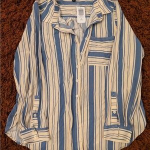Torrid Blue and Cream Striped Button Down Size 1 Shirt